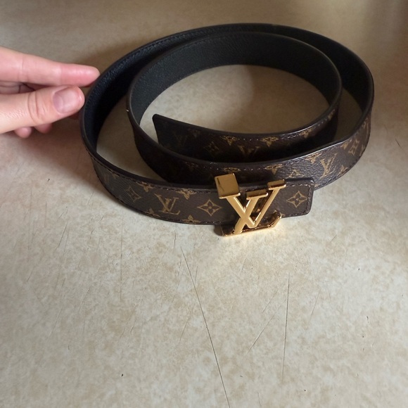 Louis Vuitton belt - Picture 5 of 9